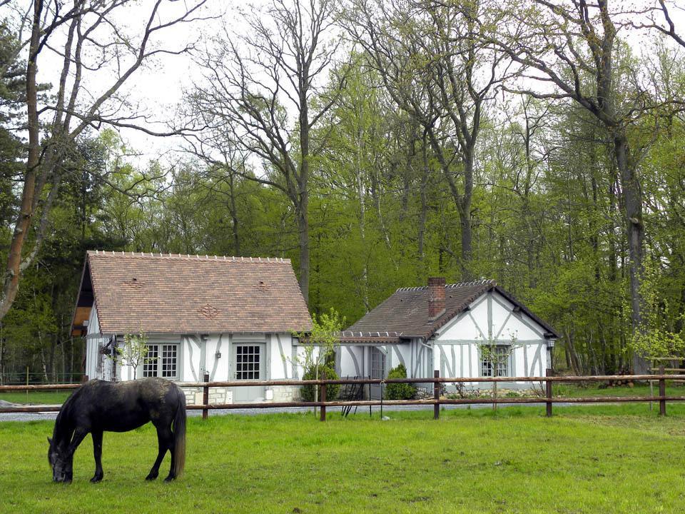 Domaine Du Vertbois La Haye-du-Theil ภายนอก รูปภาพ