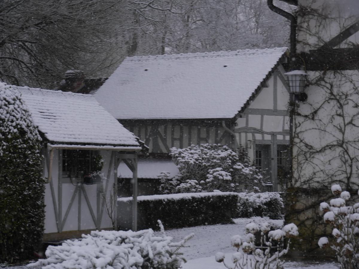 Domaine Du Vertbois La Haye-du-Theil ภายนอก รูปภาพ